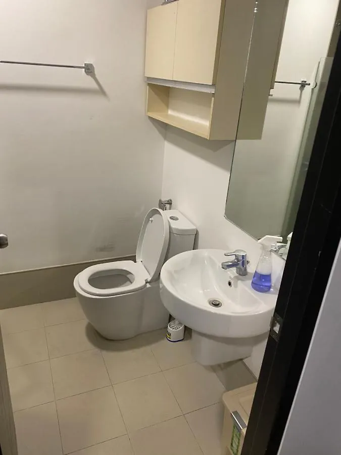 abreeza chills place t2-716 Davao Apartahotel